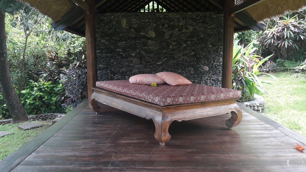 Puri Mangga Sea View Resort And Spa Lovina Exteriör bild