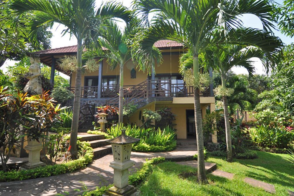 Puri Mangga Sea View Resort And Spa Lovina Exteriör bild